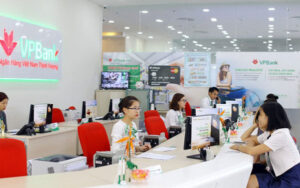 Giờ làm việc ngân hàng VPBank. Ảnh bìa